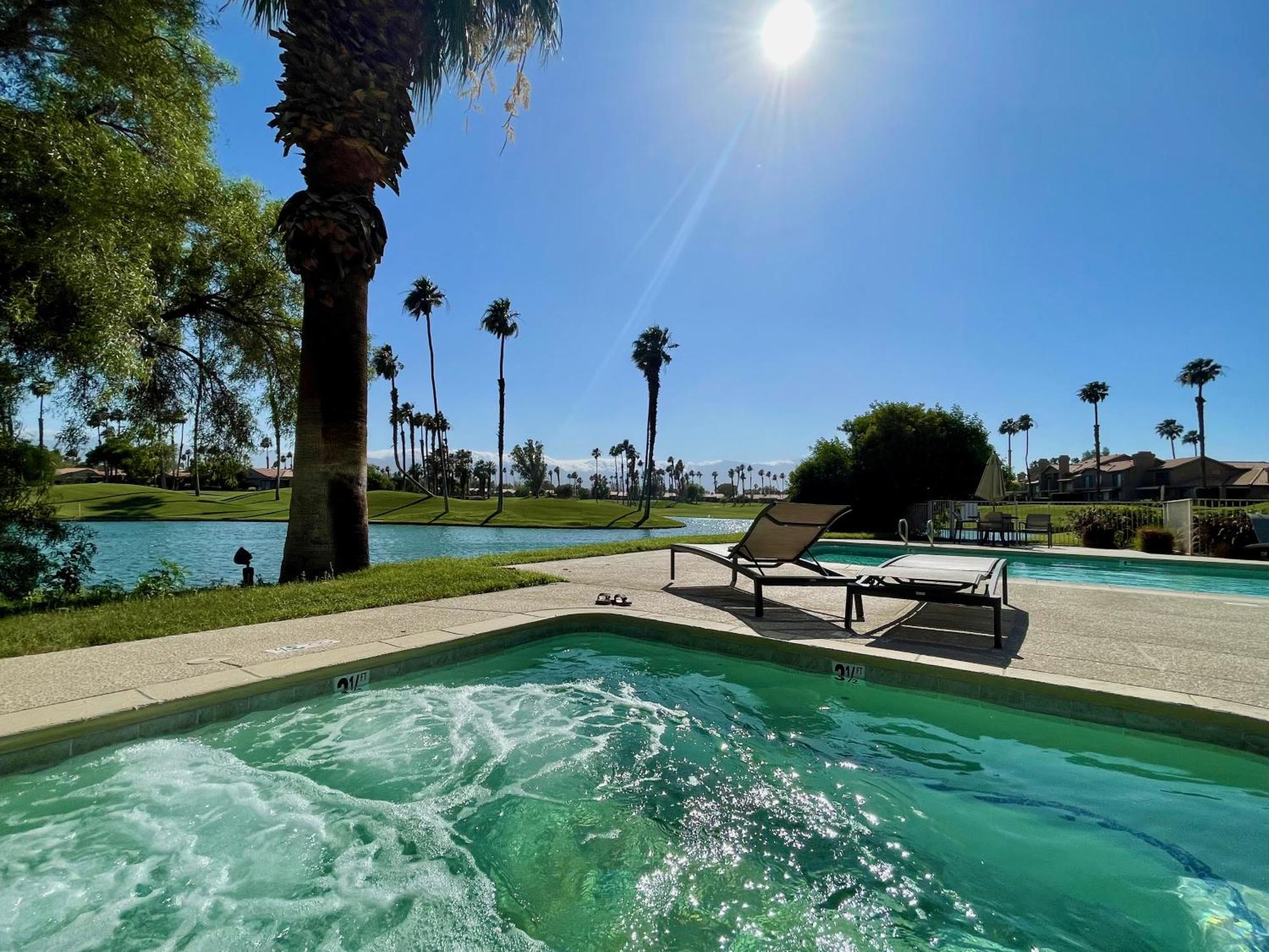 The View! Palm Desert Country Club Villa Екстериор снимка
